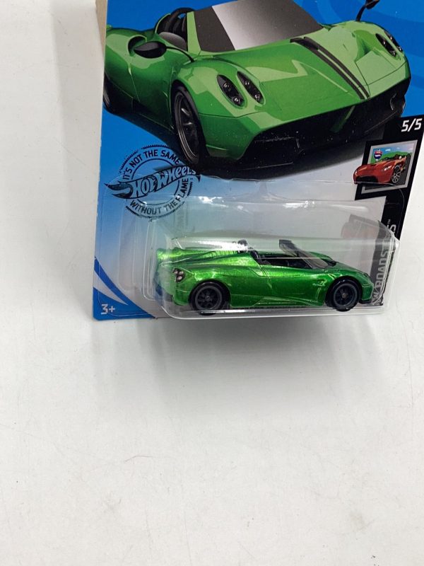 2019 hot wheels super treasure hunt #241 17 Pagani Huayra Roadster W  Protector Sale