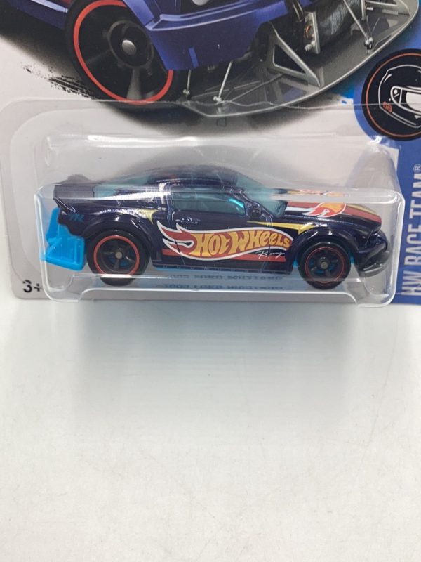 2017 hot wheels super treasure hunt 2005 Ford Mustang factory sealed sticker W Protector Online Hot Sale