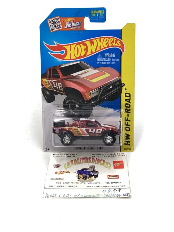 2015 hot wheels super treasure hunt Toyota Off-Road Truck has small crease W Protector Cheap