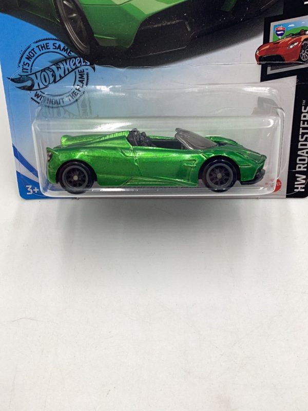 2019 hot wheels super treasure hunt #241 17 Pagani Huayra Roadster W  Protector Sale