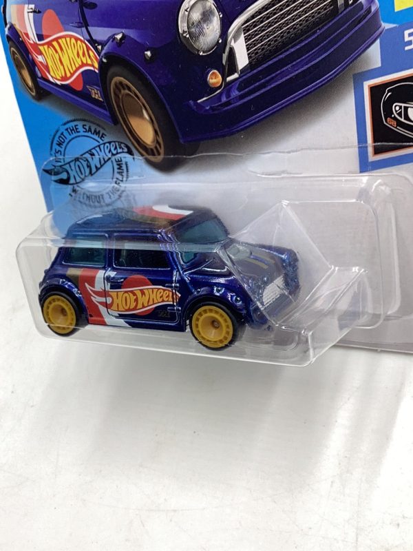 2019 hot wheels super treasure hunt #242 Morris Mini W Protector Cheap