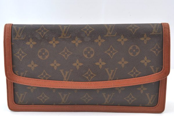 Auth Louis Vuitton Monogram Pochette Dame GM Clutch Hand Bag Old Model LV K9437 For Sale