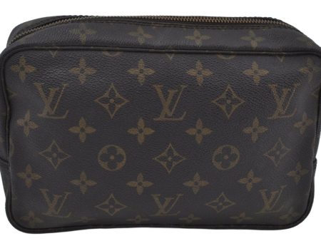 Auth Louis Vuitton Monogram Trousse Toilette 23 Clutch Hand Bag LV Junk K9736 Online Hot Sale