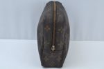 Auth Louis Vuitton Monogram Trousse Toilette 23 Clutch Hand Bag LV Junk K9736 Online Hot Sale