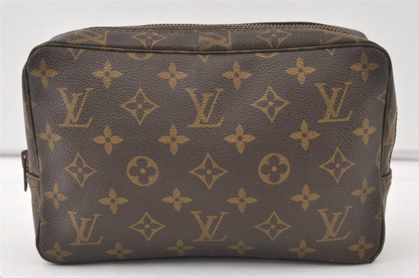 Auth Louis Vuitton Monogram Trousse Toilette 23 Clutch Hand Bag Old Model 9957J Hot on Sale