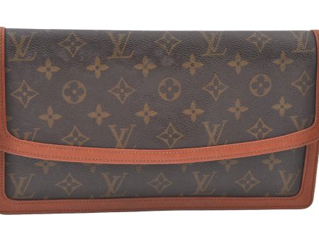 Auth Louis Vuitton Monogram Pochette Dame GM Clutch Hand Bag Old Model LV K9437 For Sale