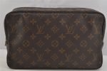 Auth Louis Vuitton Monogram Trousse Toilette 28 Clutch Hand Bag M47522 LV 5738J on Sale