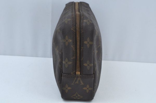 Auth Louis Vuitton Monogram Trousse Toilette 23 Clutch Hand Bag LV Junk K9736 Online Hot Sale