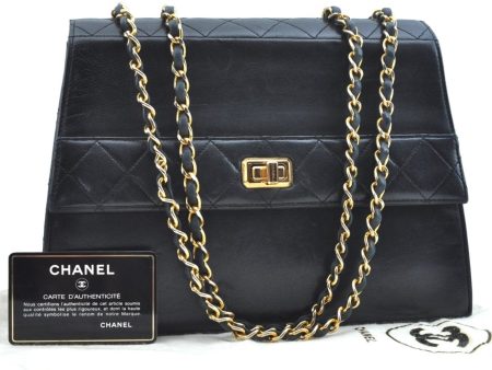 Authentic CHANEL Lamb Skin Matelasse Chain Shoulder Cross Bag Black CC K9263 For Sale