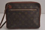 Authentic Louis Vuitton Monogram Pochette Sport Clutch Hand Bag Old Model 0562K For Sale