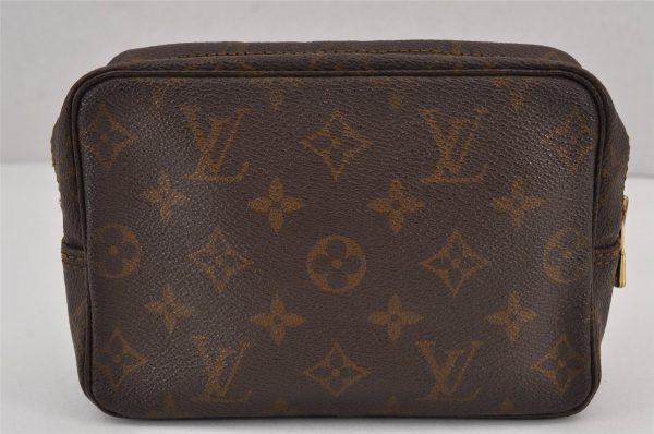 Auth Louis Vuitton Monogram Trousse Toilette 18 Clutch Hand Bag Old Model 8459J Online