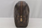 Auth Louis Vuitton Monogram Trousse Toilette 28 Clutch Hand Bag M47522 LV 6327J Fashion