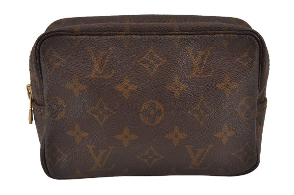 Auth Louis Vuitton Monogram Trousse Toilette 18 Clutch Hand Bag Old Model 8459J Online